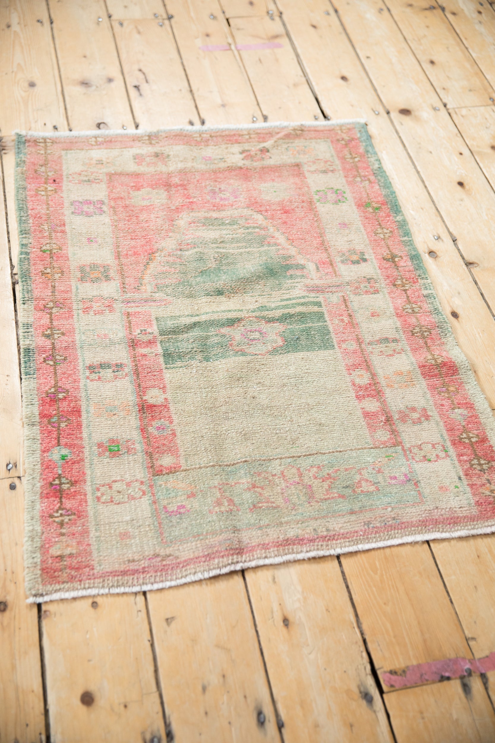 2.5x3.5 Vintage Distressed Oushak Rug
