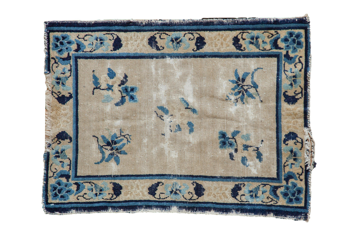 Antique Peking Square Rug Mat with floral and lotus flower pattern in blues and silvers