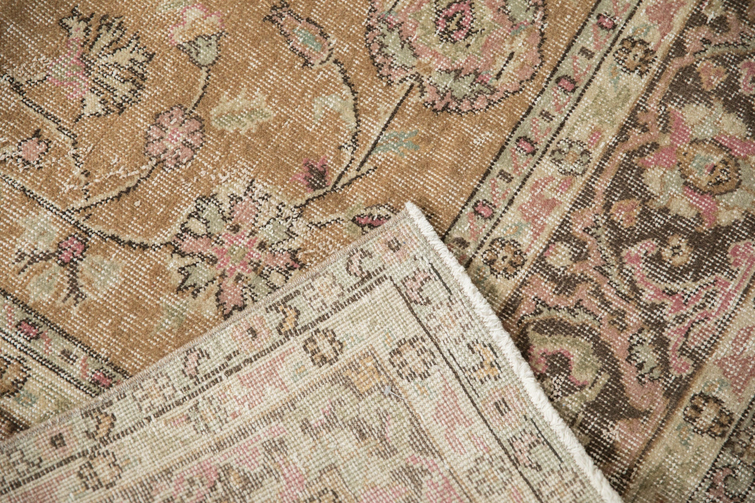 6.5x9.5 Vintage Distressed Sparta Carpet by Old New House® - product image 9 for Resin Society