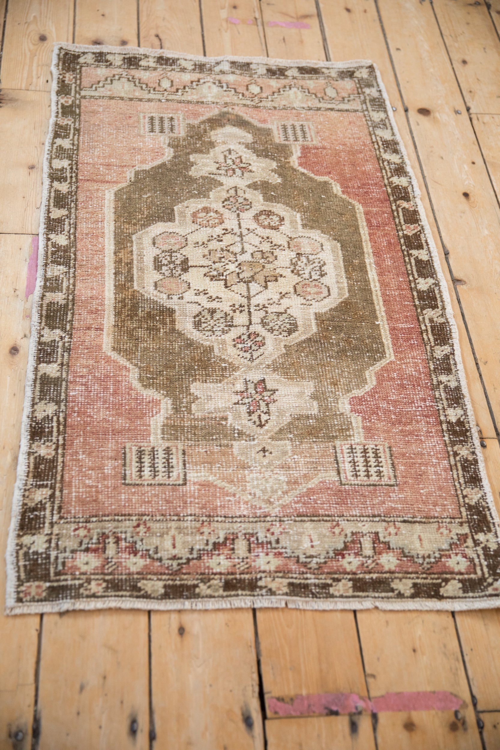 2.5x4 Vintage Distressed Oushak Rug