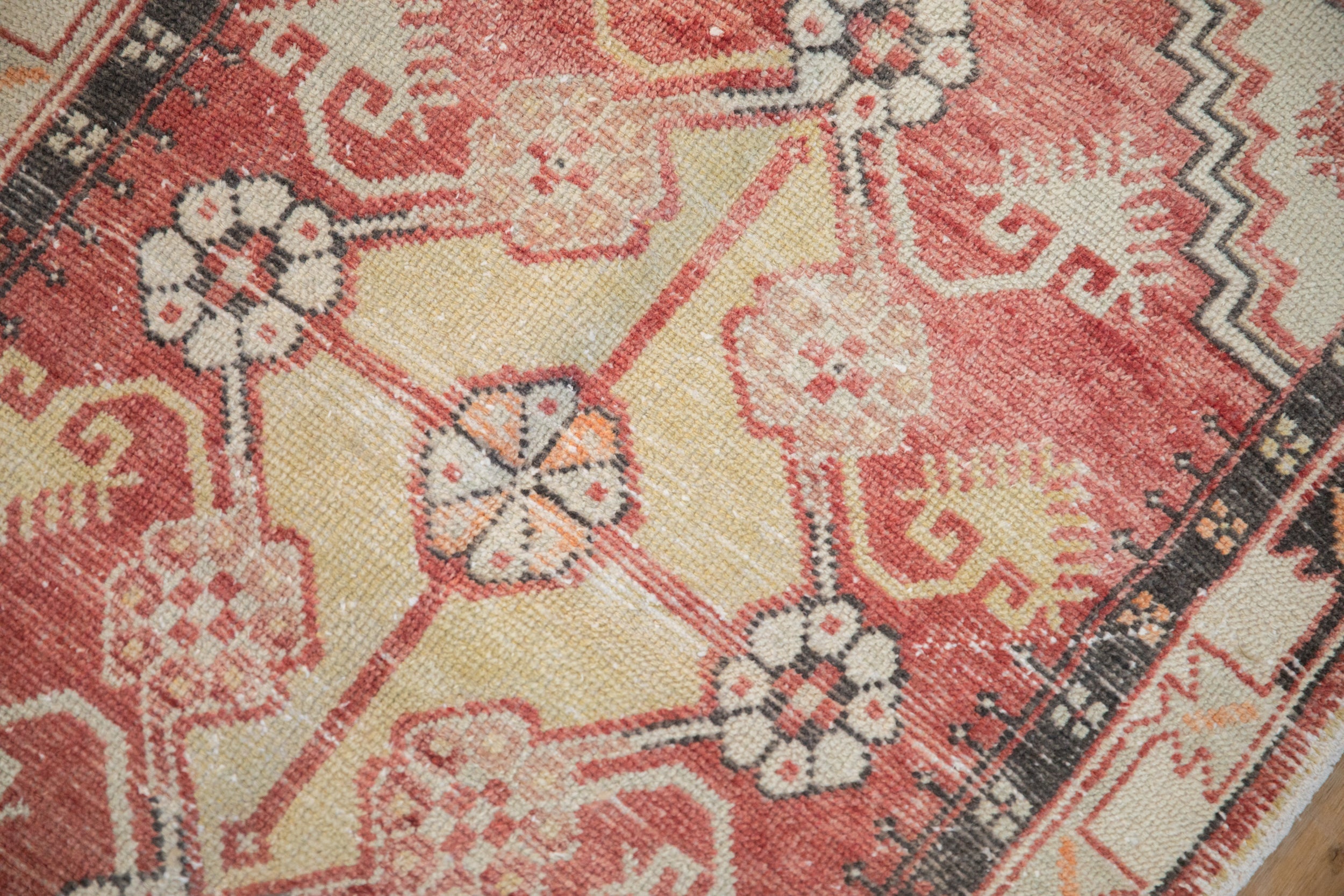 2.5x4.5 Vintage Distressed Oushak Rug