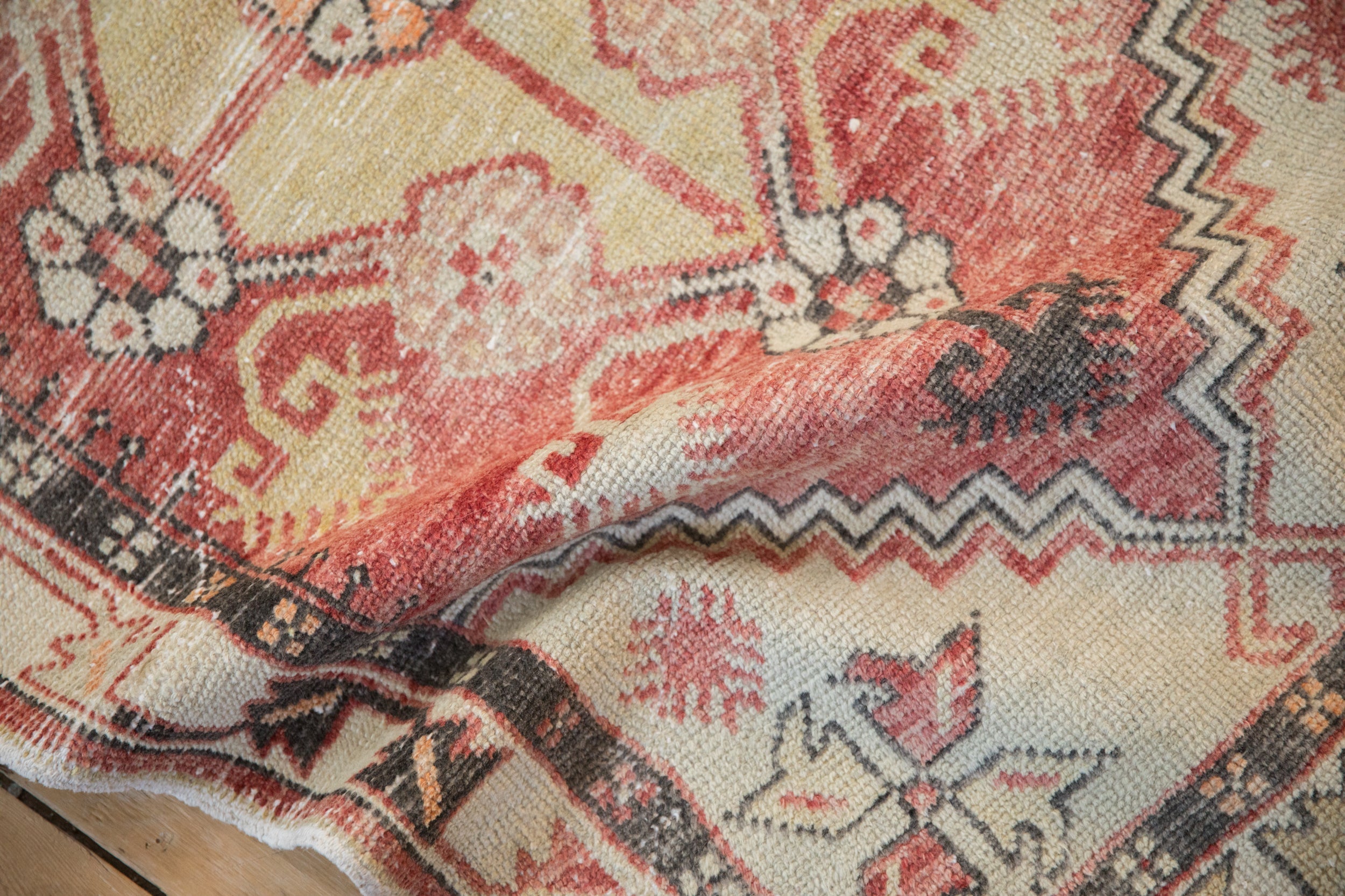 2.5x4.5 Vintage Distressed Oushak Rug