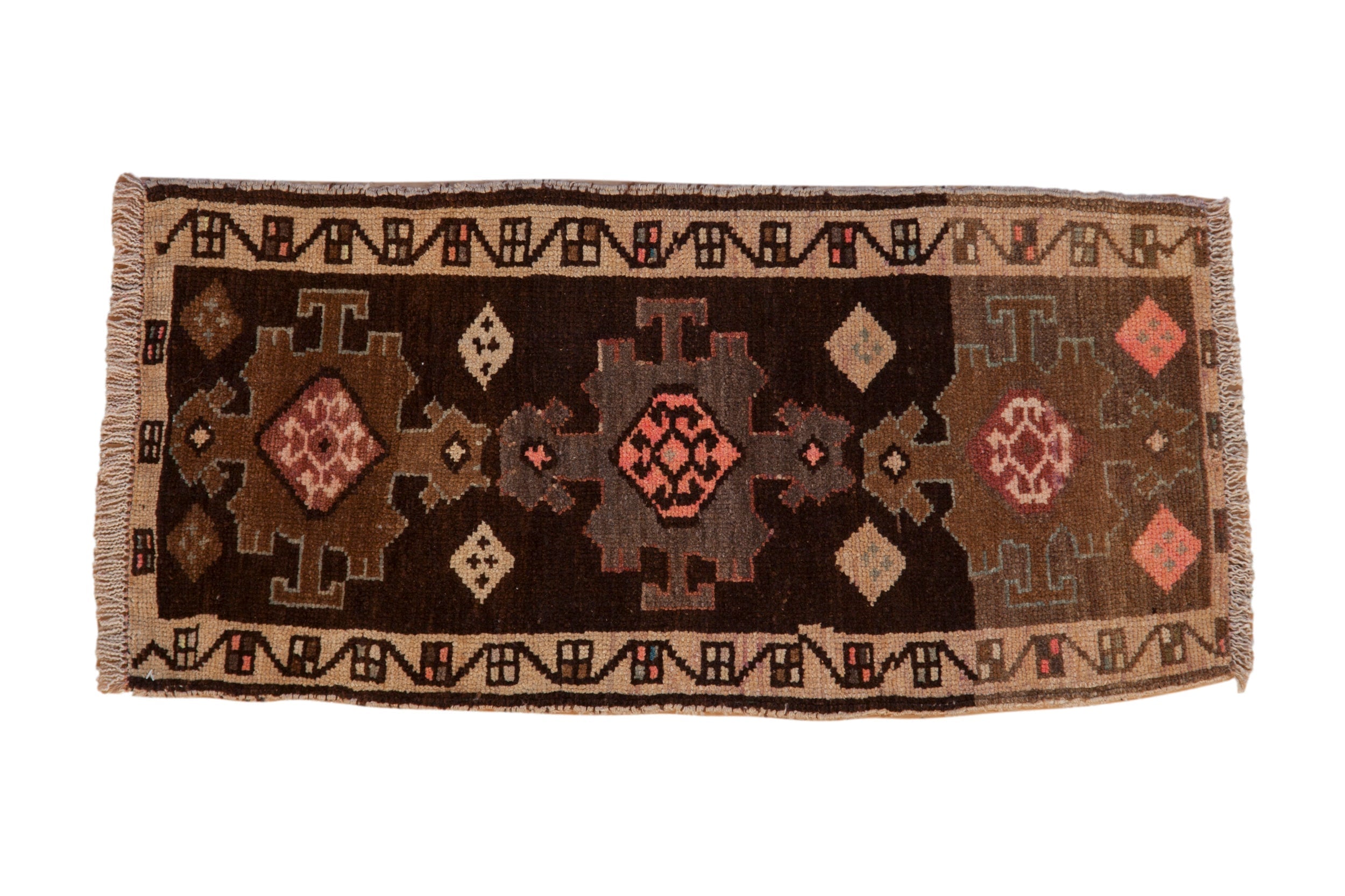 1.5x3 Vintage Distressed Kars Rug Mat