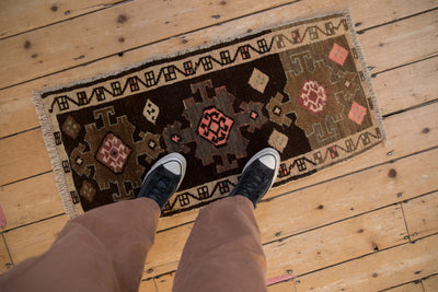 1.5x3 Vintage Distressed Kars Rug Mat