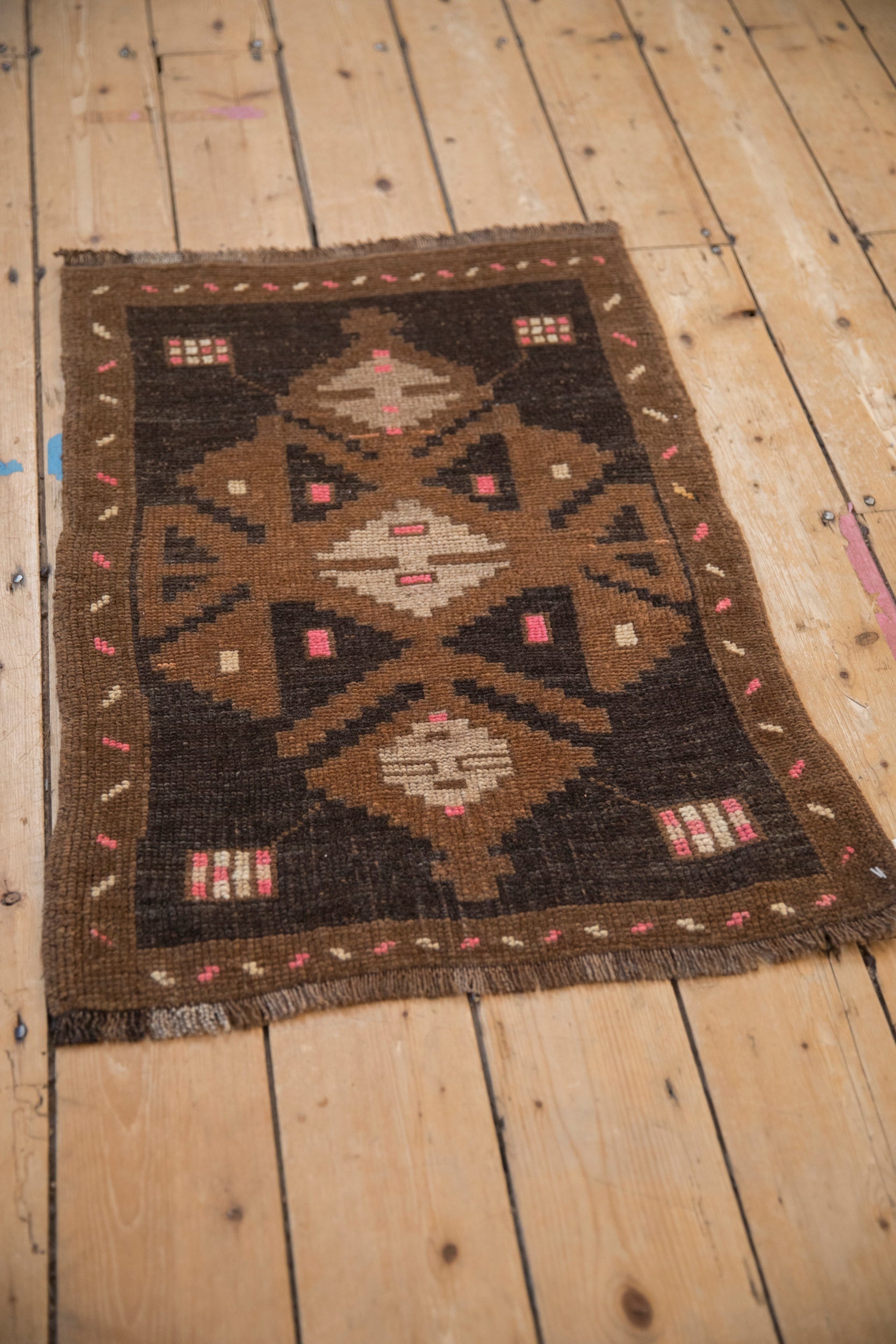 2x3 Vintage Distressed Kars Rug Mat