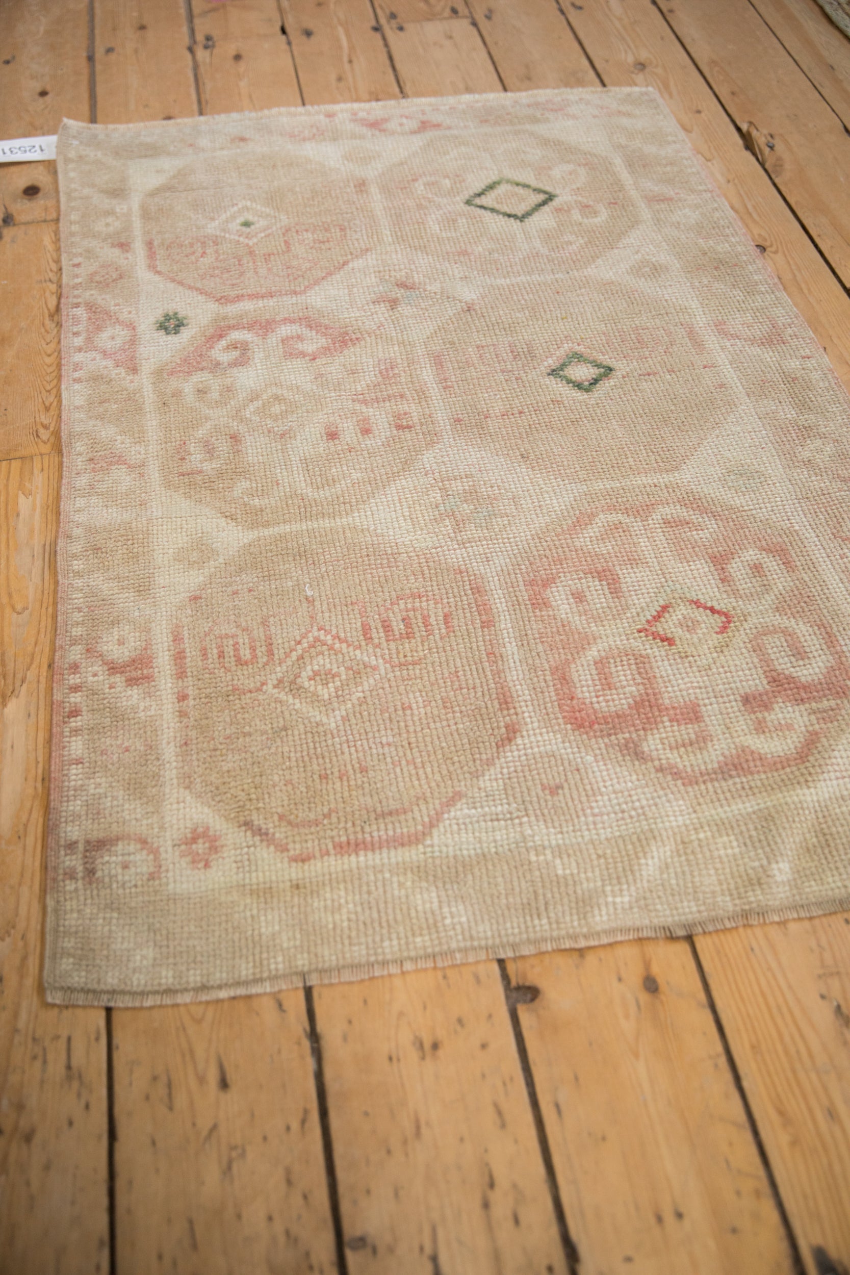 2.5x4 Vintage Distressed Dosemealti Rug