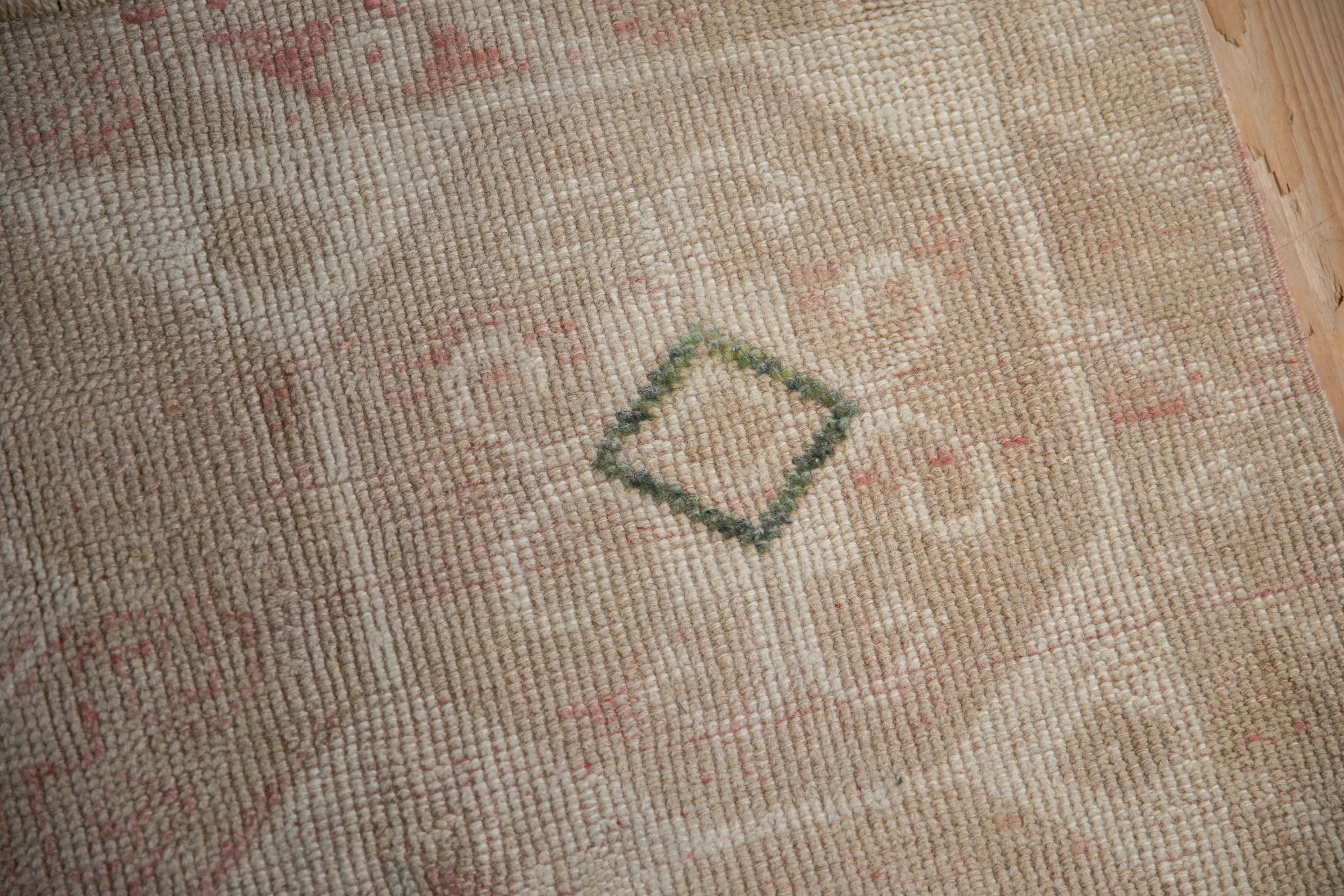 2.5x4 Vintage Distressed Dosemealti Rug