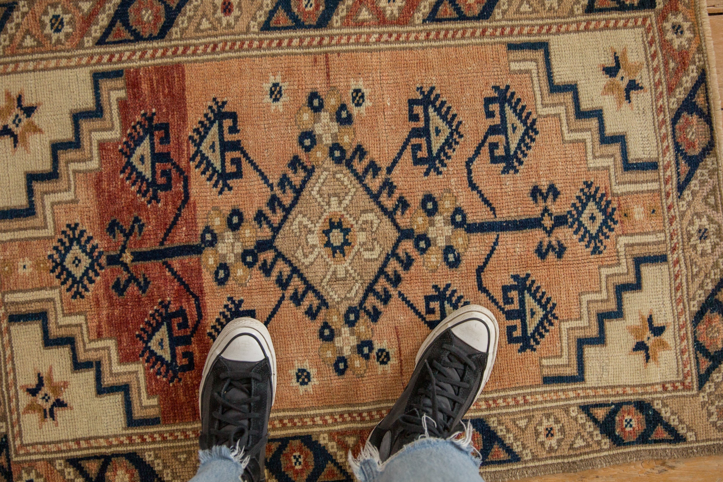 2.5x3.5 Vintage Distressed Dosemealti Rug
