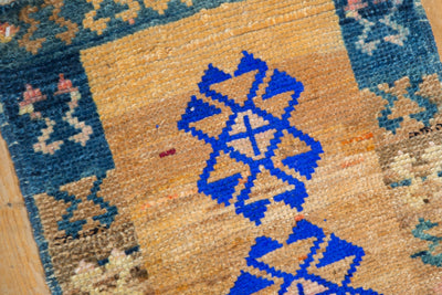 1.5x2.5 Vintage Distressed Kars Rug Mat