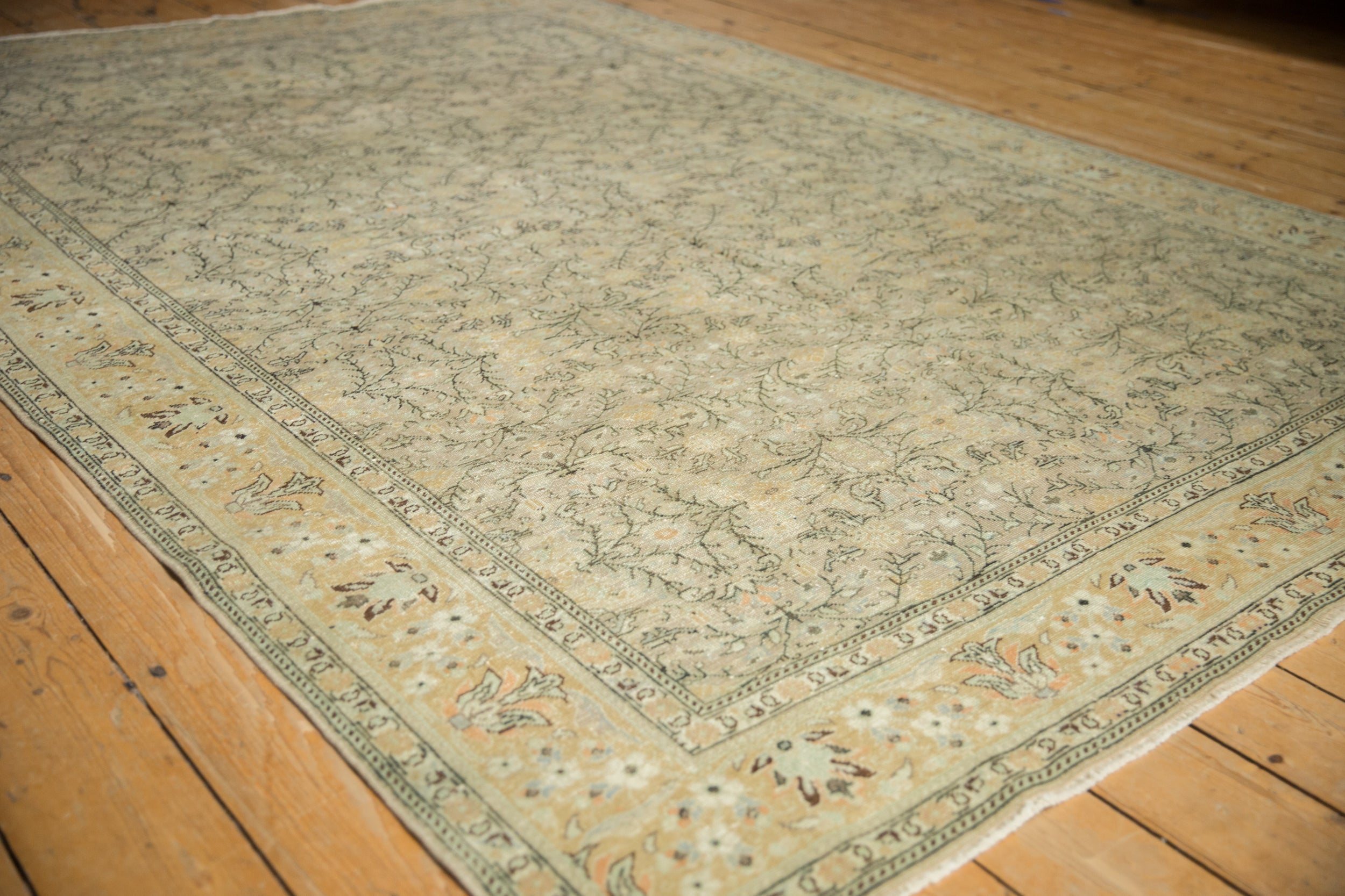 6.5x9.5 Vintage Distressed Sivas Carpet by Old New House® - product image 4 for Resin Society