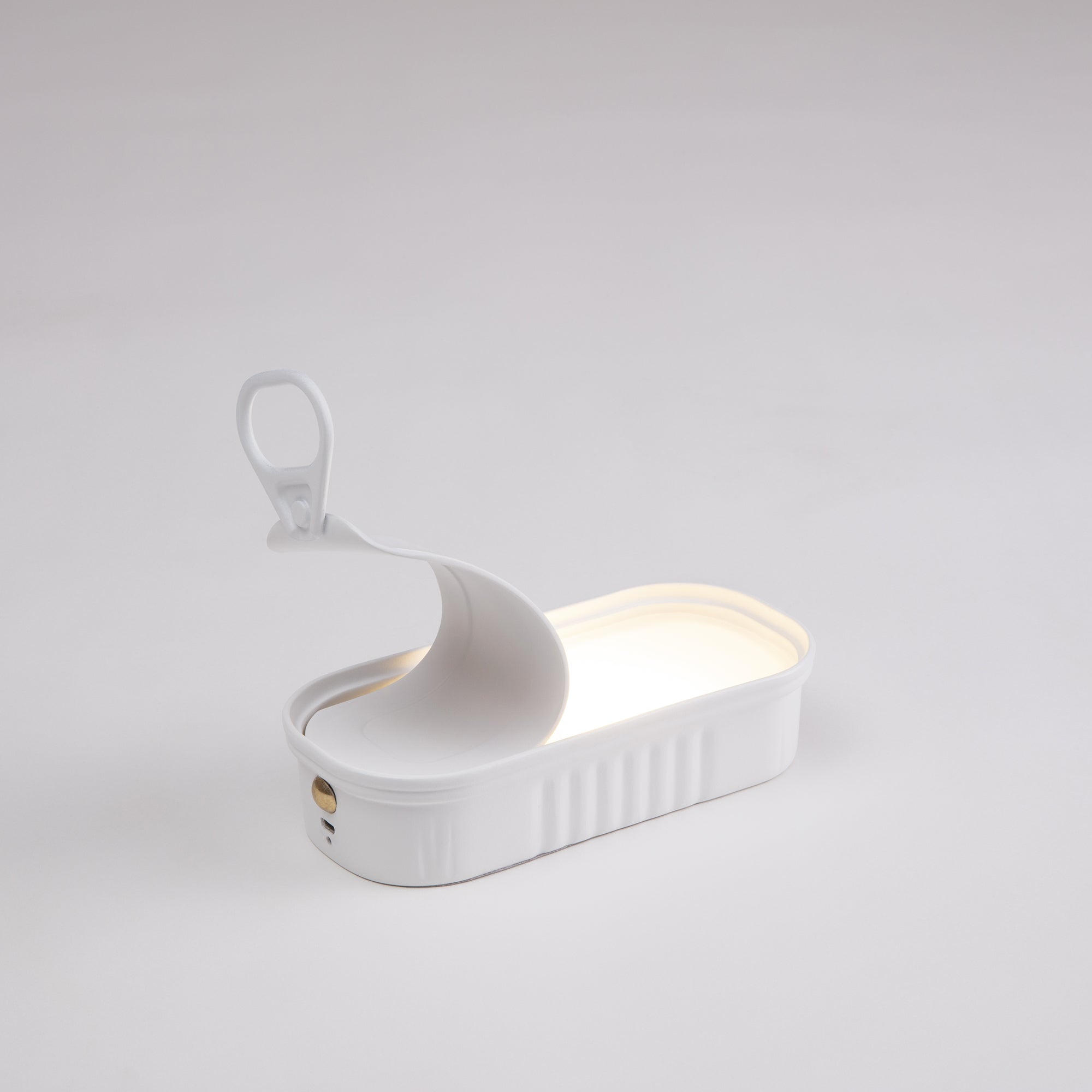 Daily Glow Sardina detail image - Resin Society