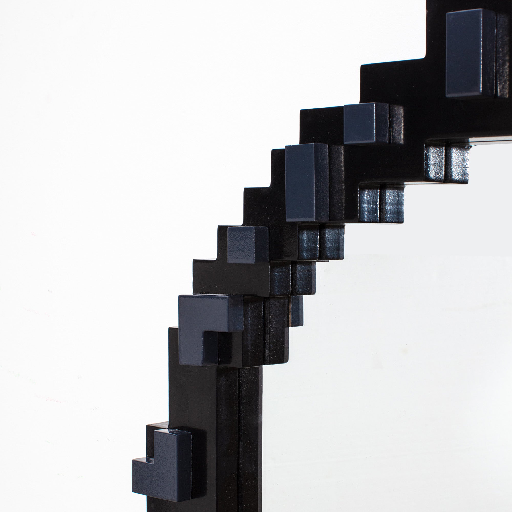 Pixel mirror - Bomb by DEKOR - product image 3 for Resin Society