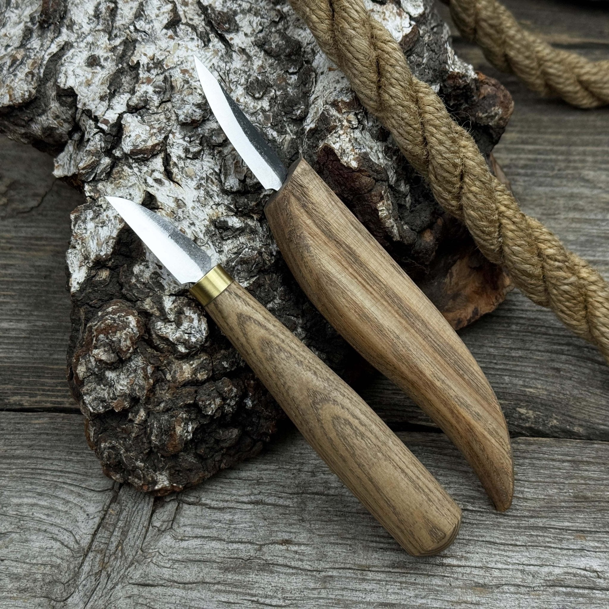 2-piece carving knife set with ash wood handles and forged steel blades for fine detail woodworking