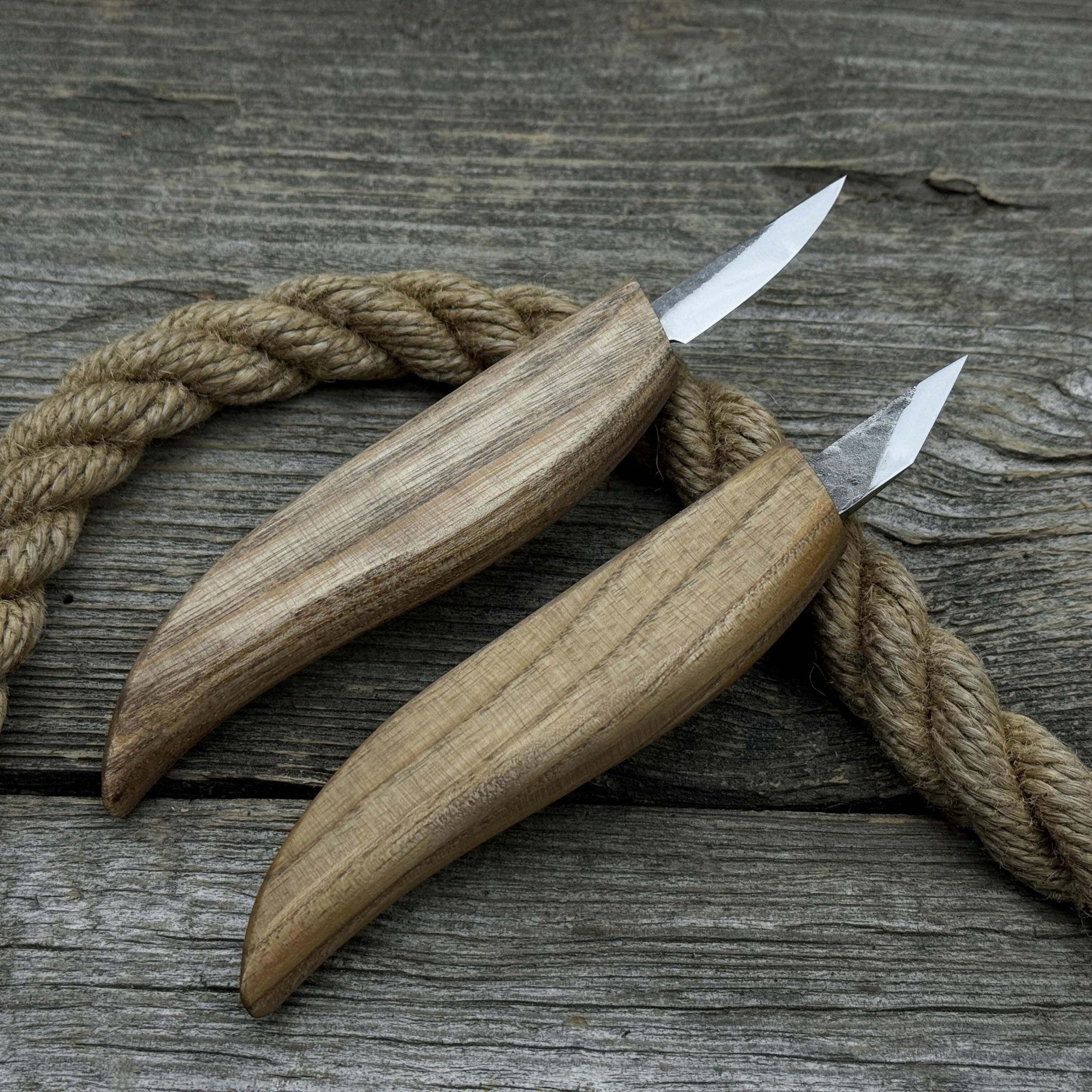 2-Piece Carving Knife Set with hand-forged blades and ash wood handles