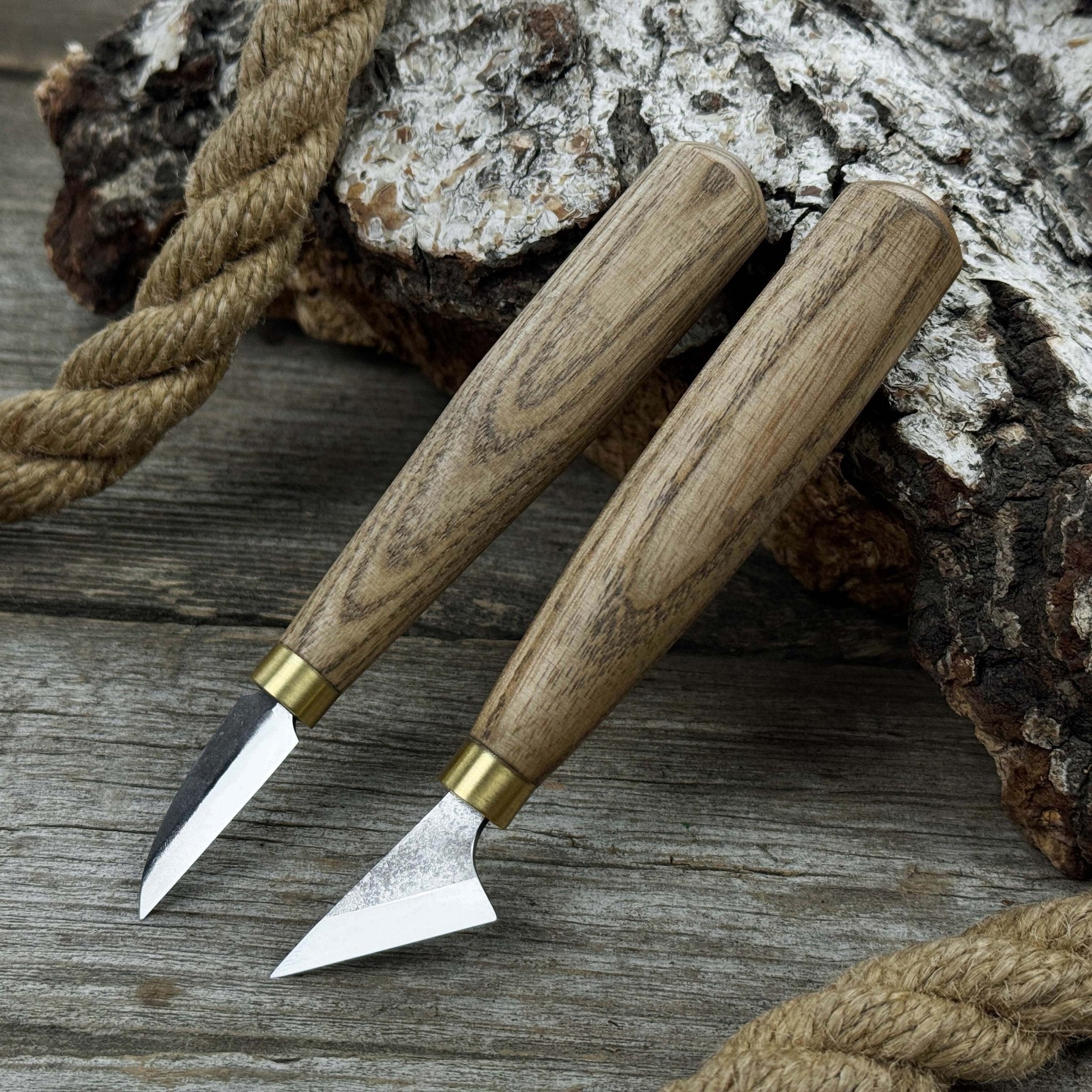 2-Piece Chip Carving Knife Set with hand-forged blades and ash wood handles