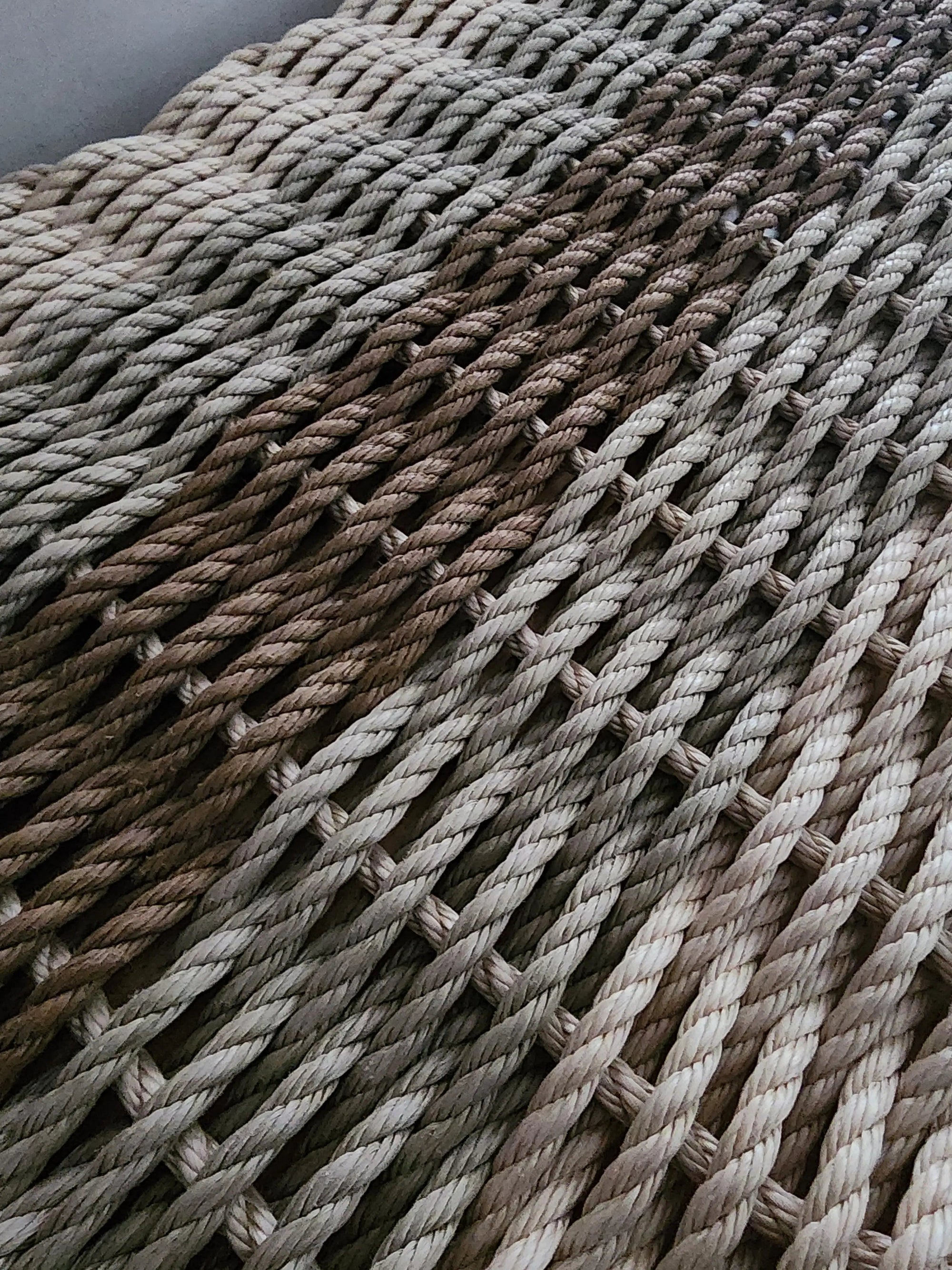 5 Stripe Lobster Rope Mat in Light Tan, Cream, and Brown colors