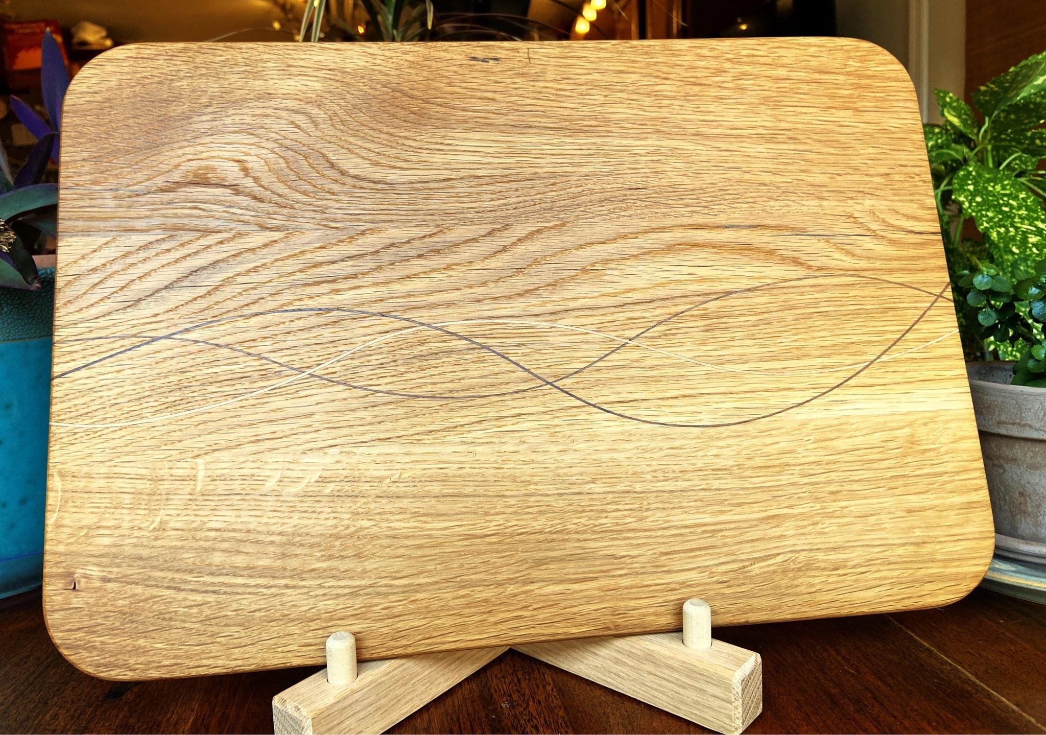 White Oak Charcuterie Board featuring Peruvian Walnut and Cherry decorative banding