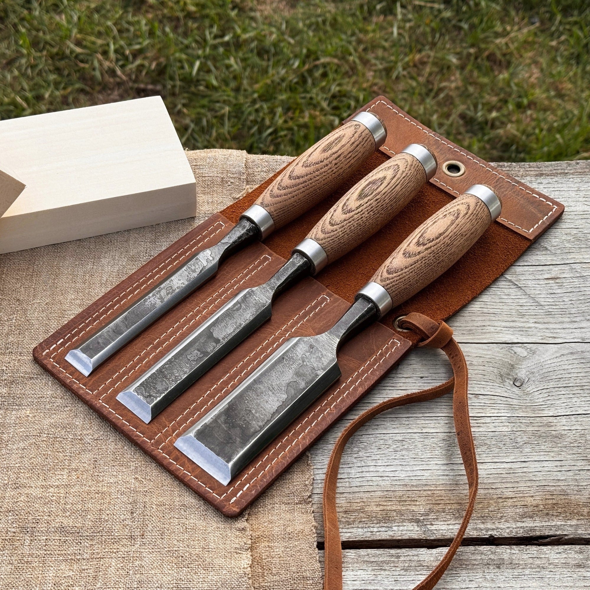 3-Piece Wood Carving Chisel Set with ash wood handles and carbon steel blades