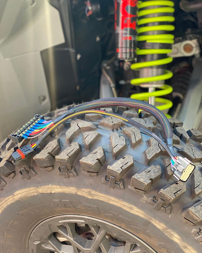 Switch Pros Plug And Play Harness for Polaris Pro models, showing wiring and bus bar connections