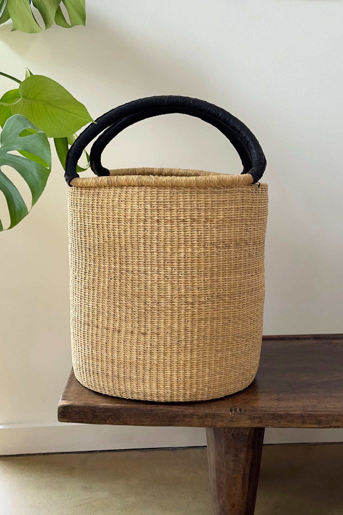 Simple Streamlined Hamper by Mbare Ltd - product image 5 for Resin Society