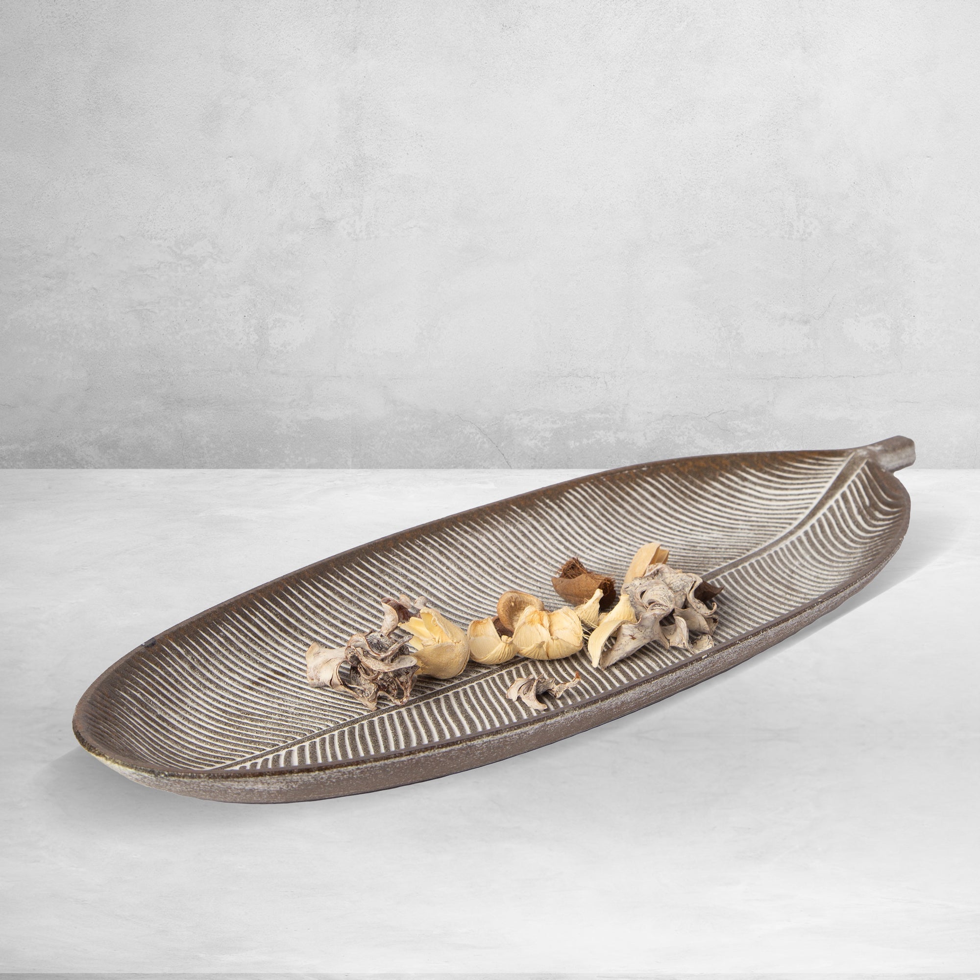 Leaf Design Wood Tray — Elegant Decorative MDF Tray for Home & Events by Porto Boutique - product image 6 for Resin Society