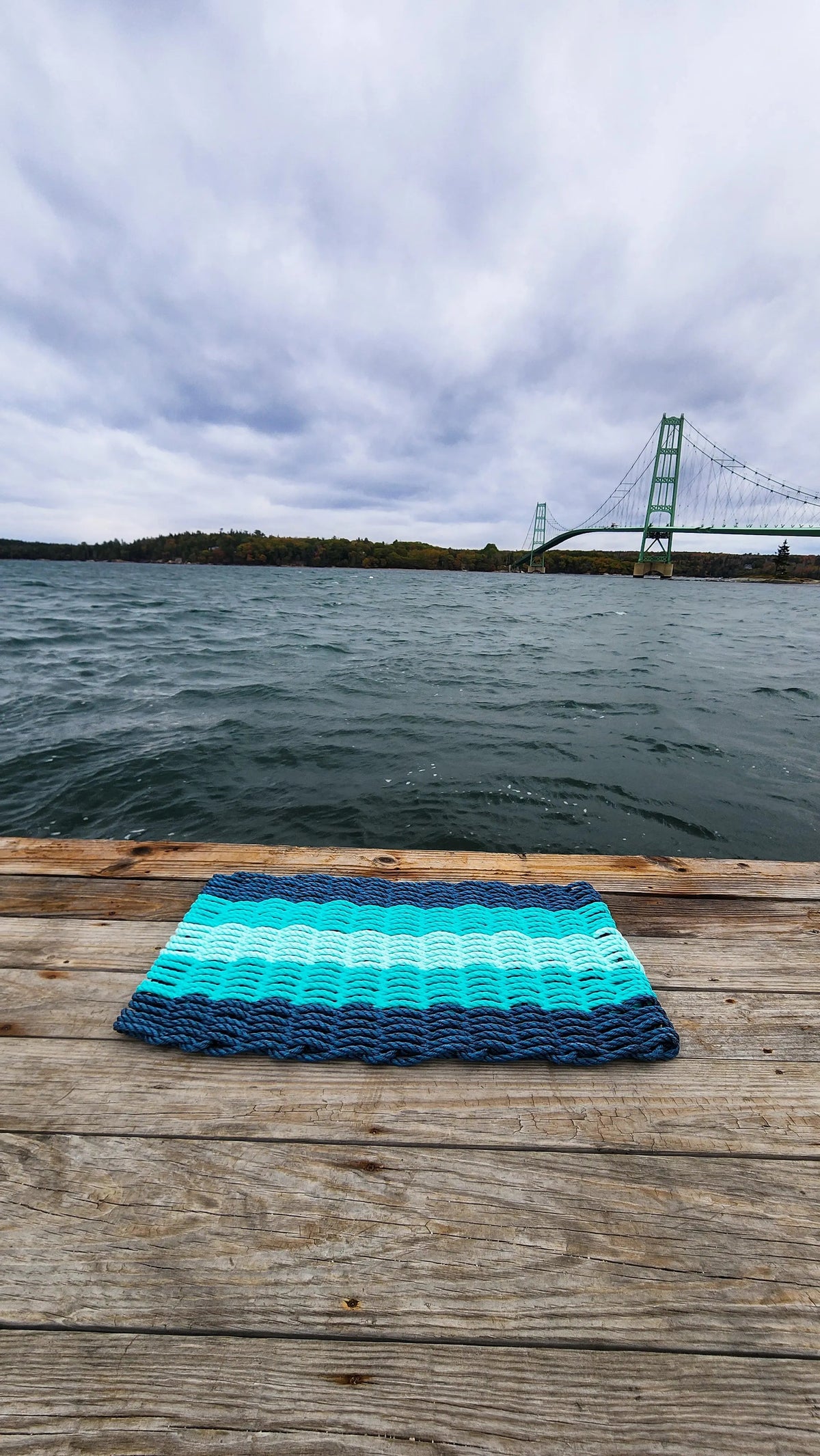 5 Stripe Lobster Rope Mat in Navy Blue, Teal, and Seafoam colors