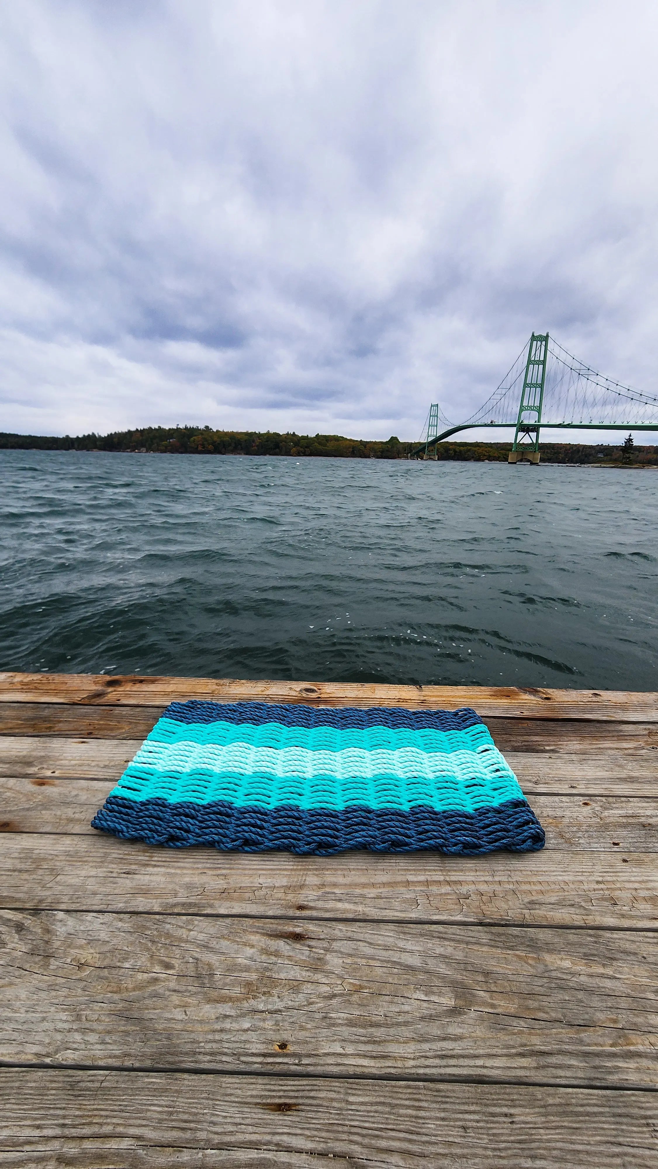 5 Stripe Lobster Rope Mat in Navy Blue, Teal, and Seafoam colors