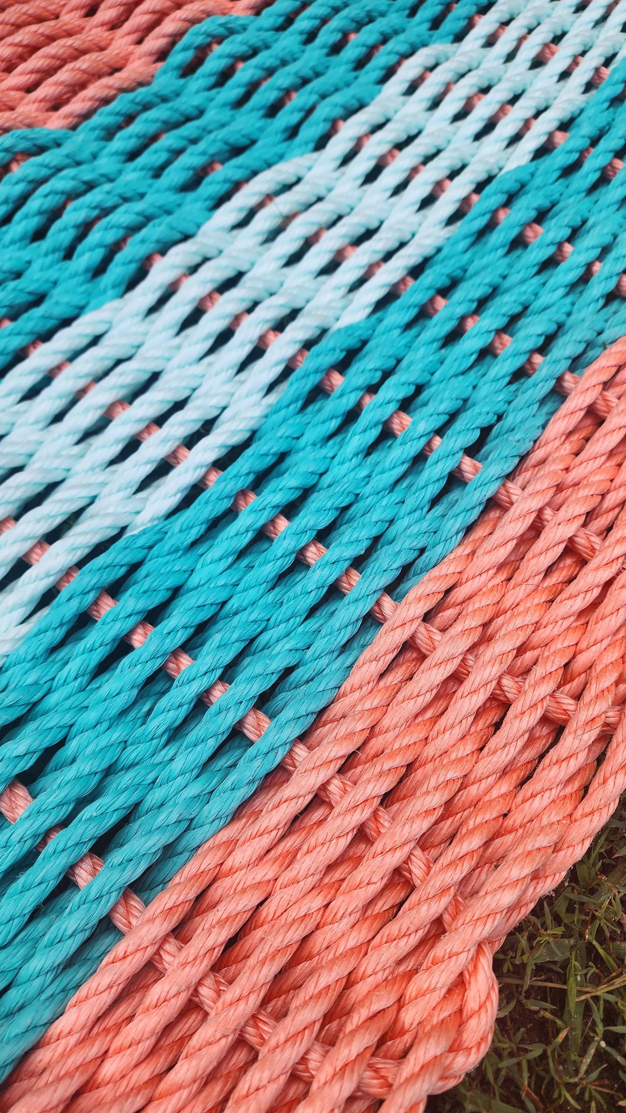 5 Stripe Lobster Rope Mat in Orange, Teal, and Seafoam colors