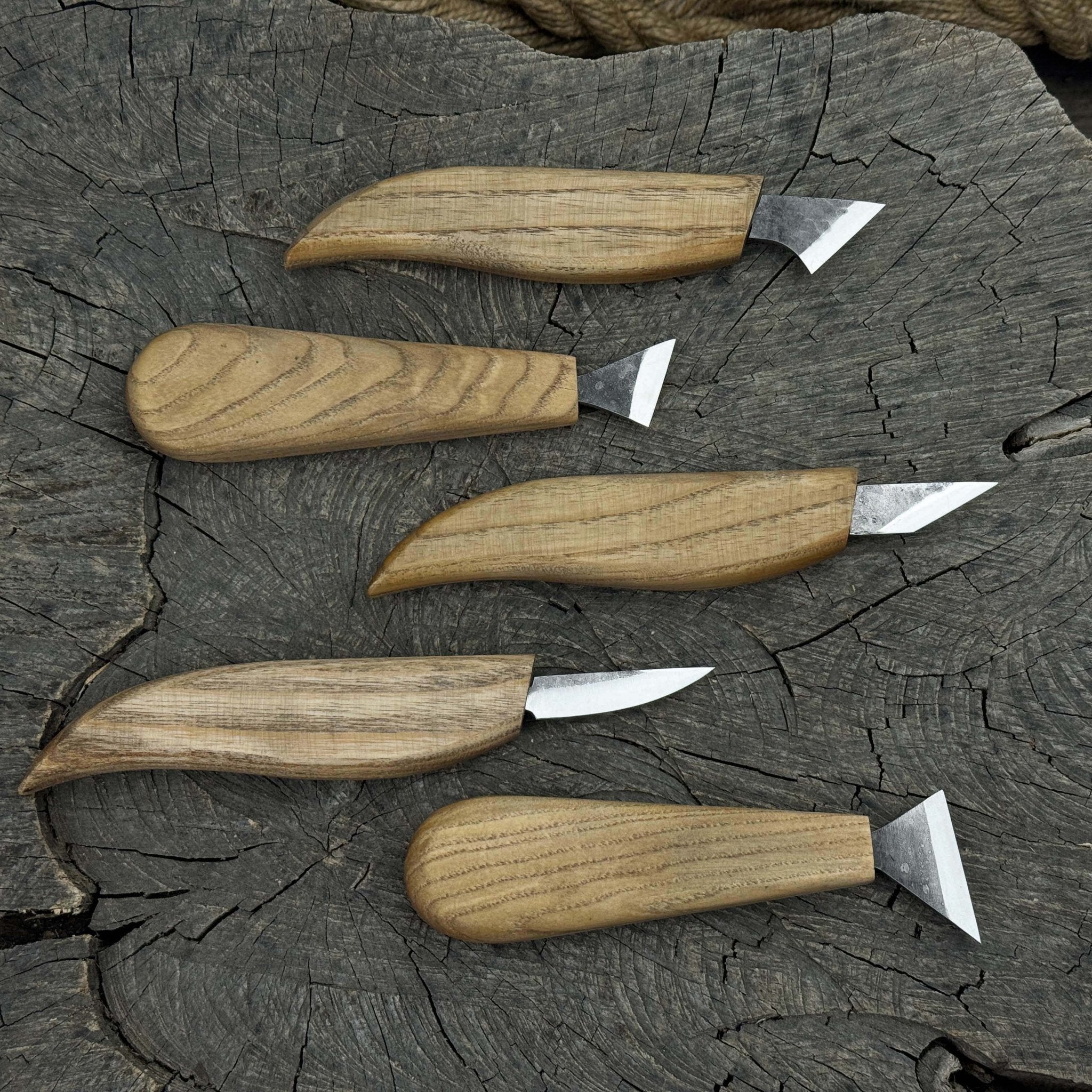 5-piece whittling carving knife set with ash wood handles and high-carbon steel blades