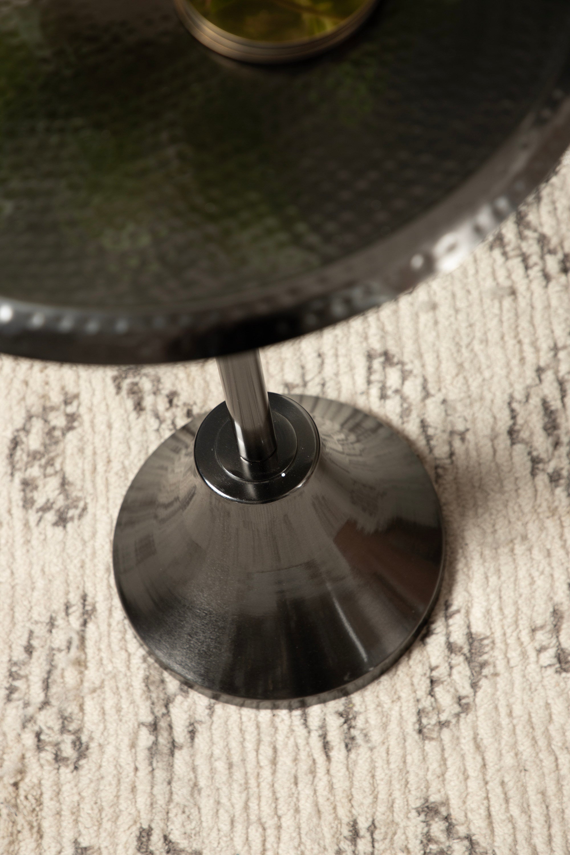 Sanzo Metal Side Table