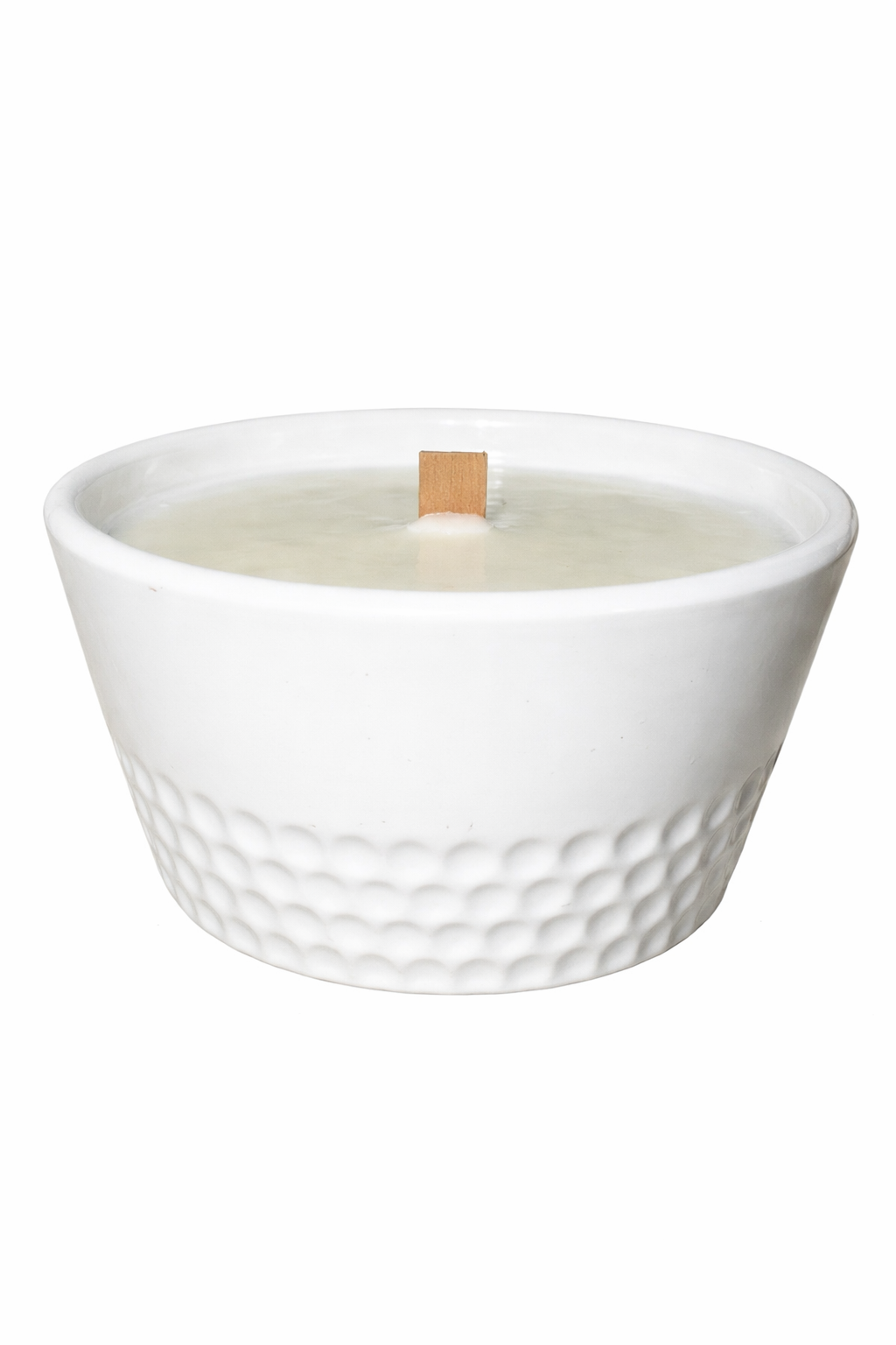 Winter white candle with soft floral essence by MARIS LLC