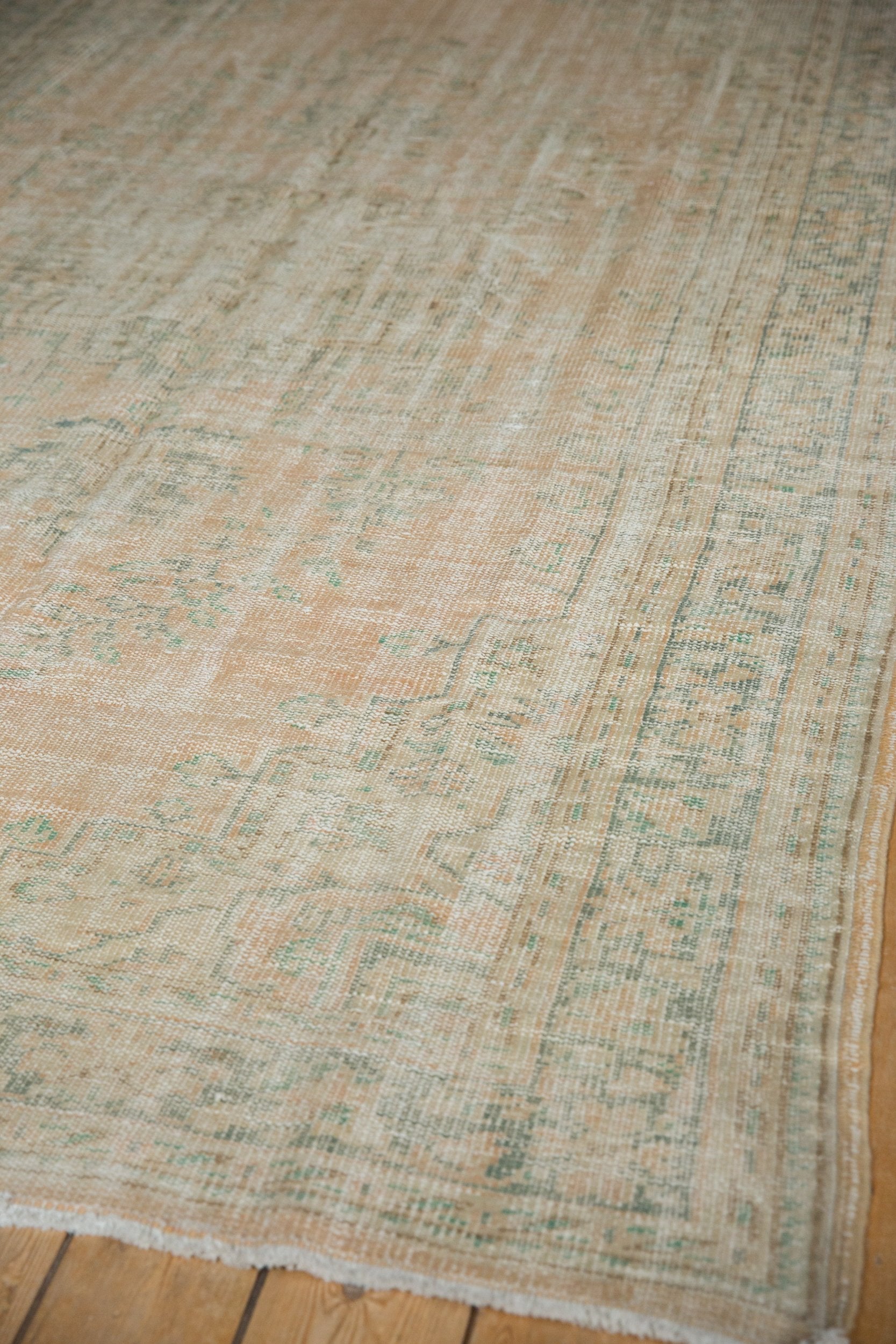 6x9.5 Vintage Distressed Oushak Carpet