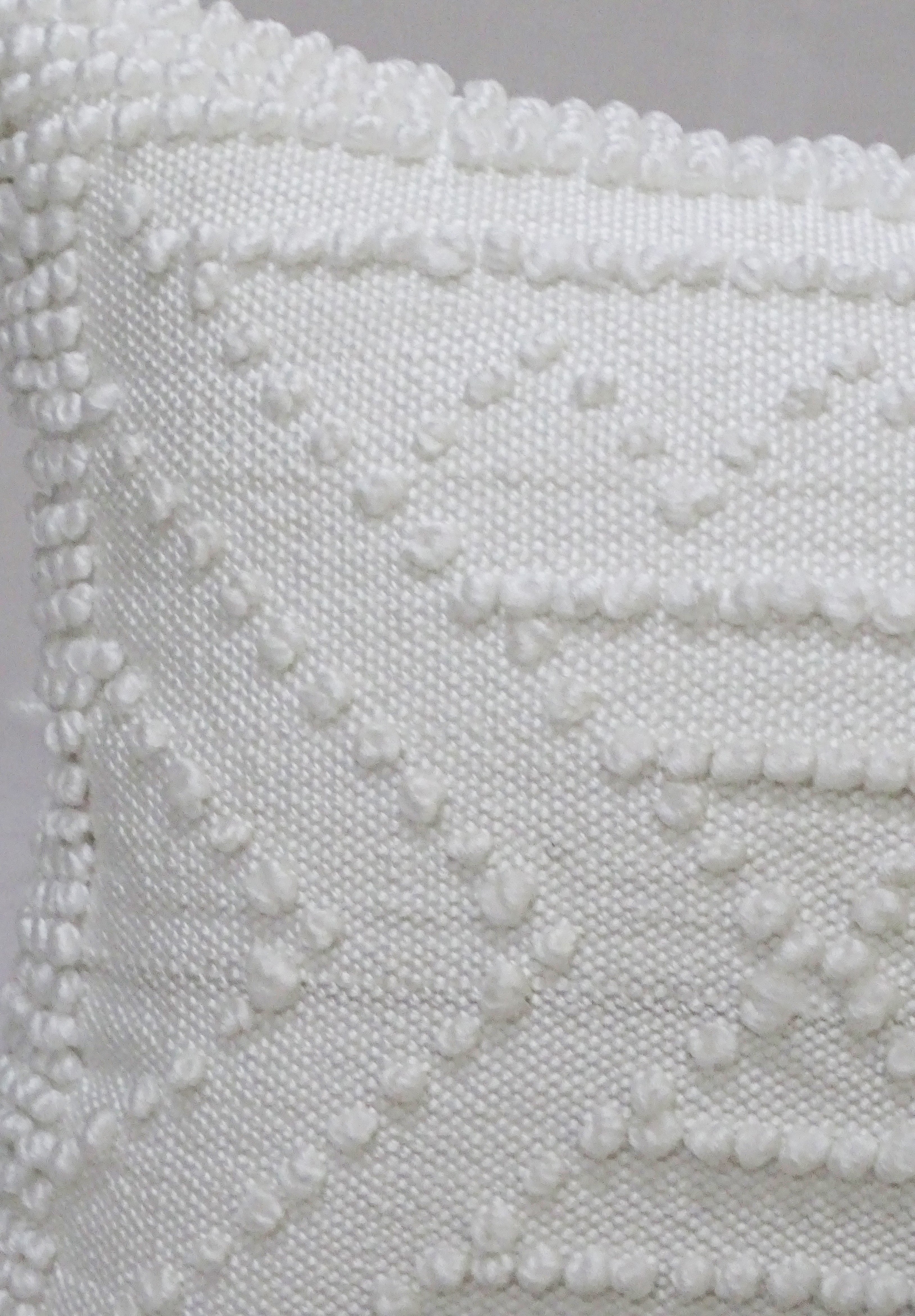 Decorative 18"x18" Outdoor Pillow for couch (White)