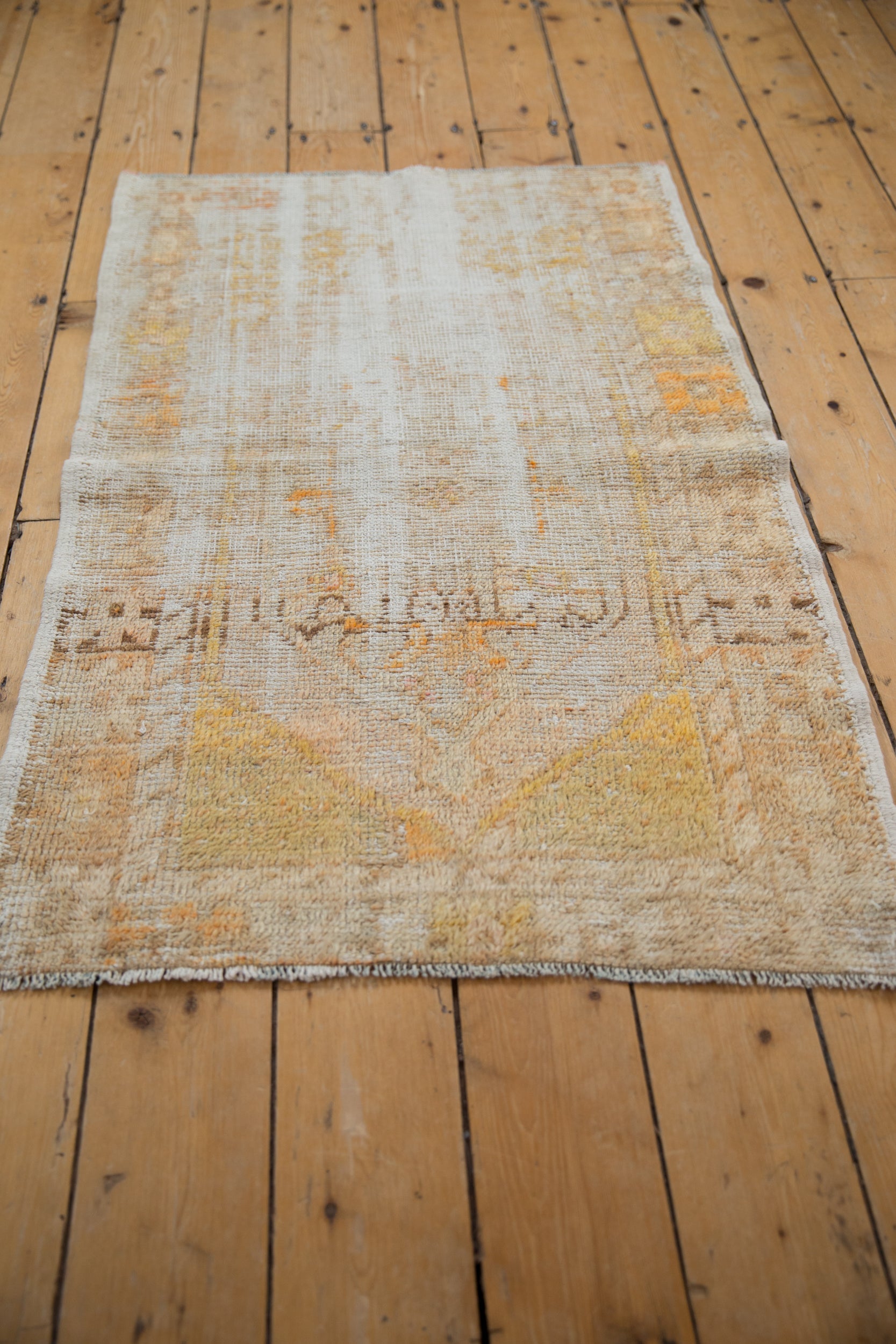 2.5x4 Vintage Distressed Oushak Rug