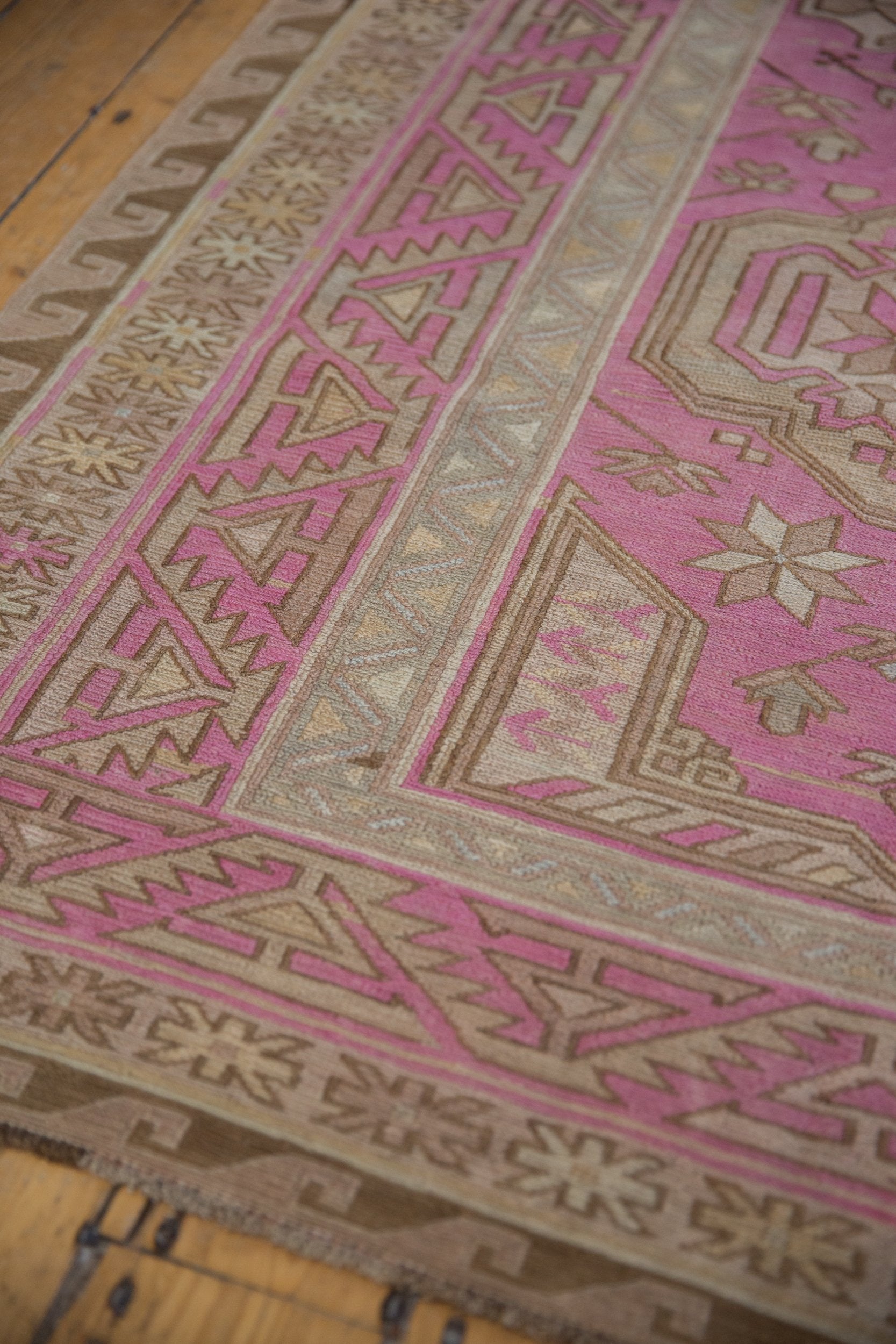 6x11 Vintage Distressed Soumac Carpet by Old New House® - product image 7 for Resin Society