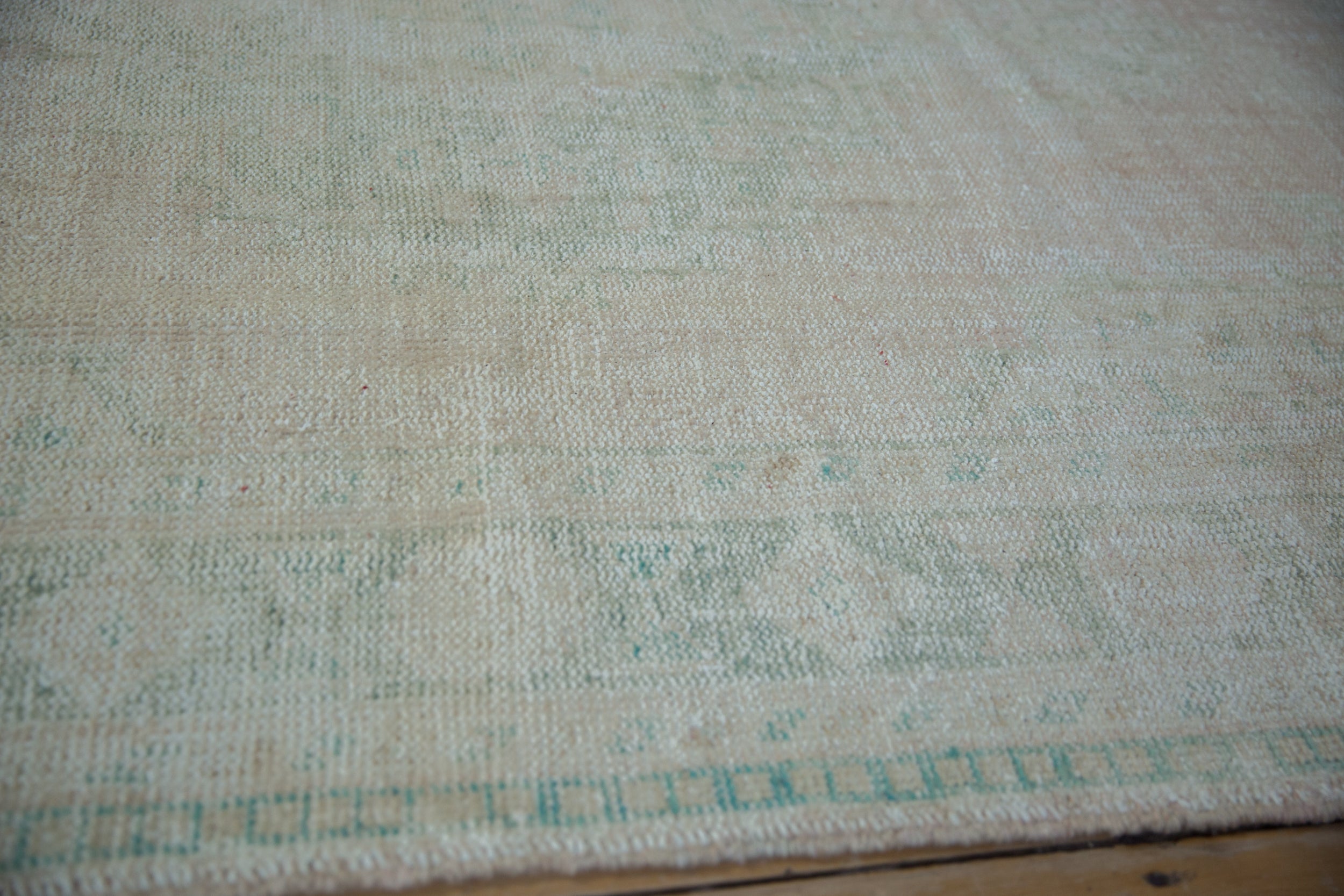 6x9.5 Vintage Distressed Oushak Carpet