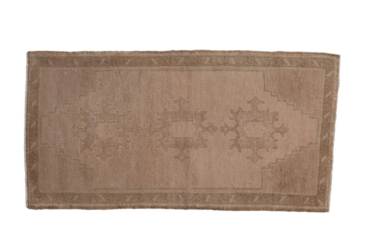 Vintage Distressed Oushak Rug Mat Runner 1.5x3.5 showing triple medallion and vine border in ivory and beige tones