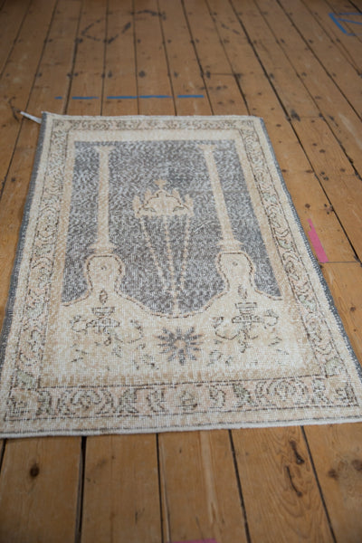 2.5x4.5 Vintage Distressed Sparta Rug