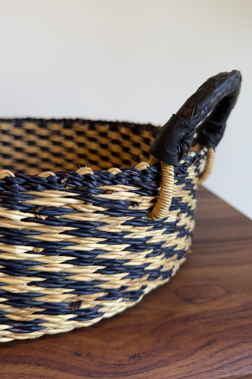Handled Tray - Natural and Black Checkered by Mbare Ltd - product image 3 for Resin Society