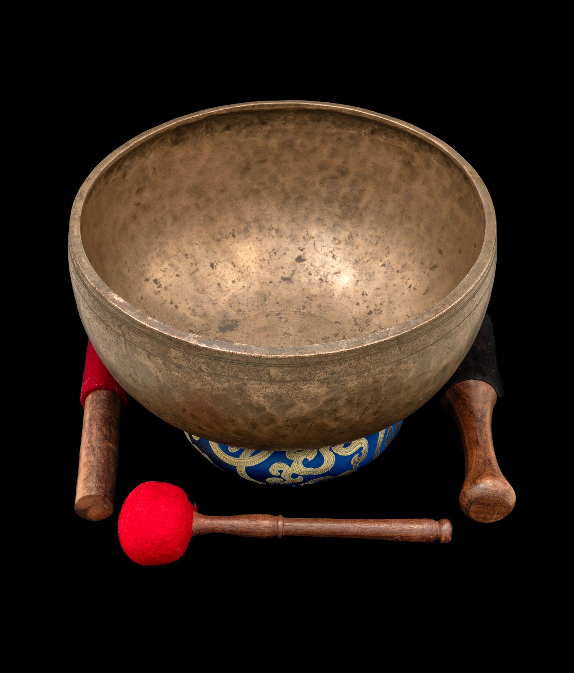 Antique Jambati Singing Bowl C 133Hz 11.25" A15859 by Bodhisattva Trading Company - main product image for Resin Society