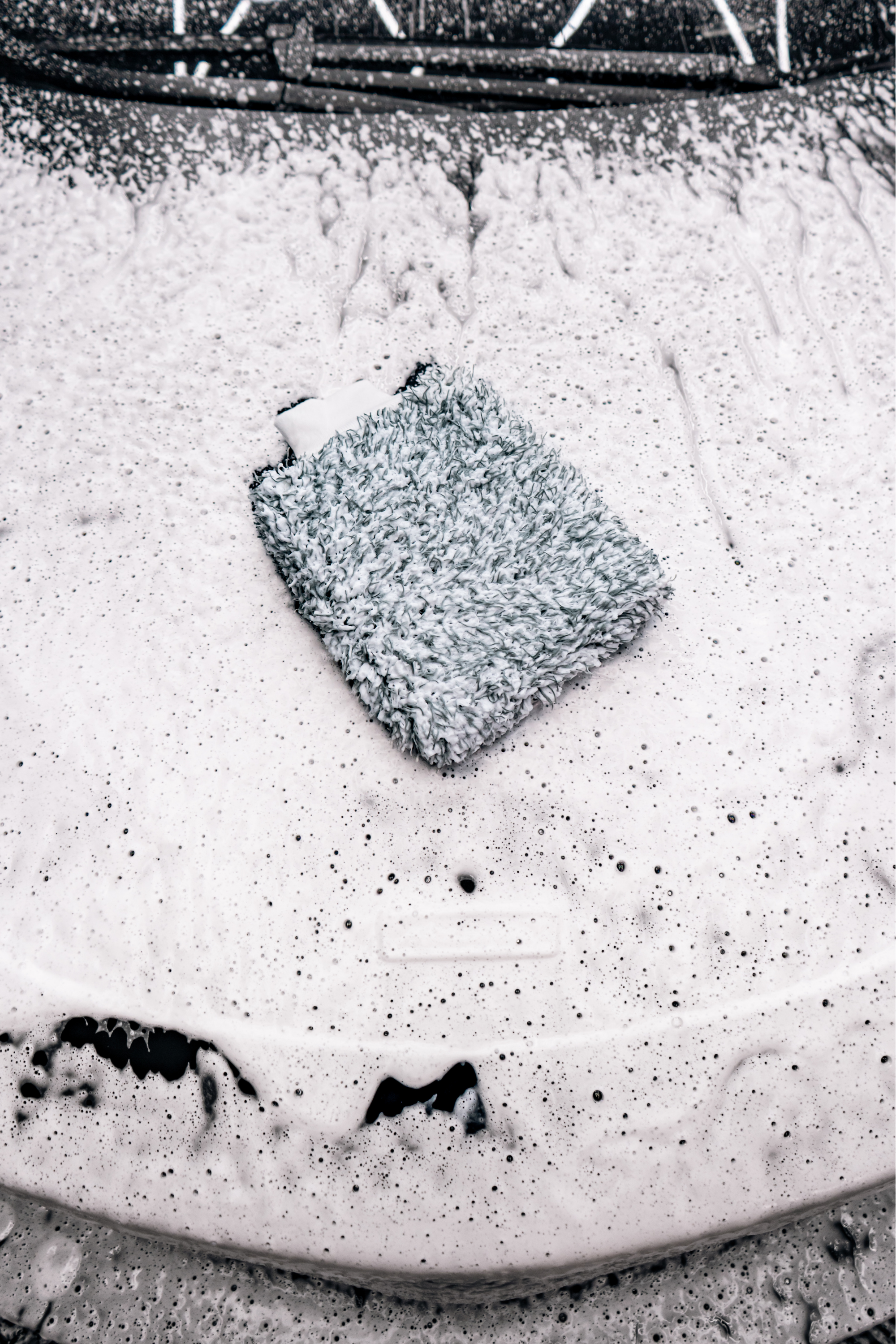 BLACKLINE® MICROFIBER WASH MITT by Blackline Car Care - product image 2 for Resin Society