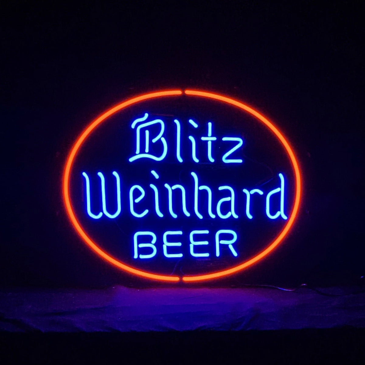 Blitz Weinhard Beer Neon Sign Light by Neon Signs Land - product image 2 for Resin Society