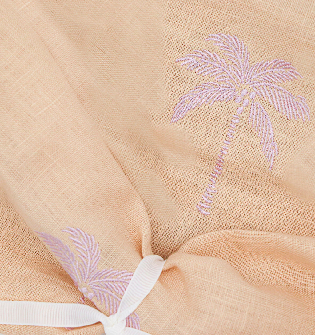 Blush Buttercream Napkin - Set of 4 by Ro'Table - product image 5 for Resin Society