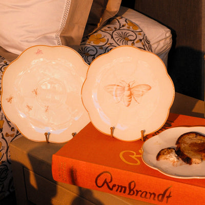 Bumble Voyage Scalloped Dinner Plate - Case of 12 Plates by Ro'Table - product image 13 for Resin Society