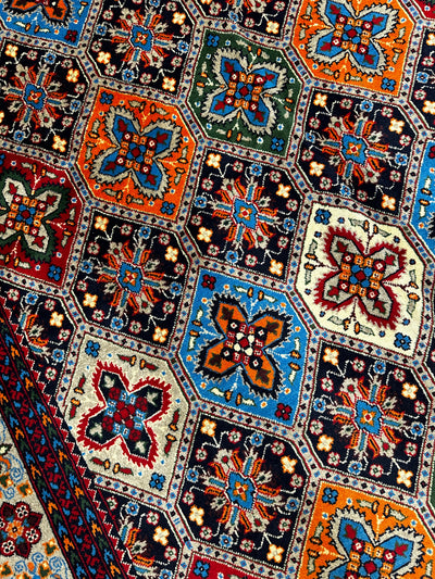 Hand-Knotted Afghani Kashi Wool Rug – 4’9″ x 6’10″ by Rugistan - product image 4 for Resin Society