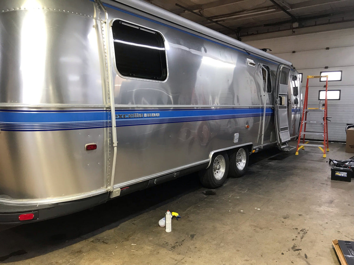 SOCAR Sealant - Automotive & RV Protective Wax detail image - Resin Society