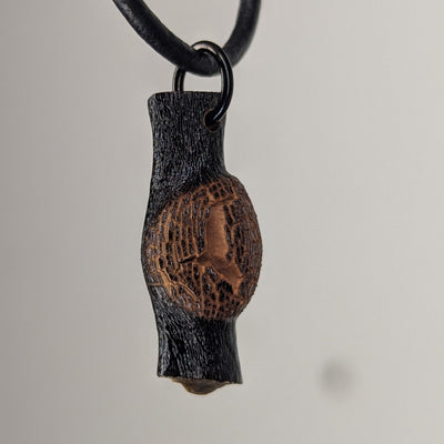 Cladira Necklace by Versiliy