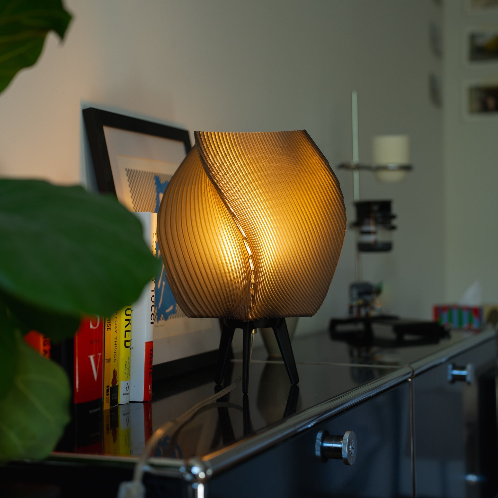 Zephyr Lamp by Wooj Design