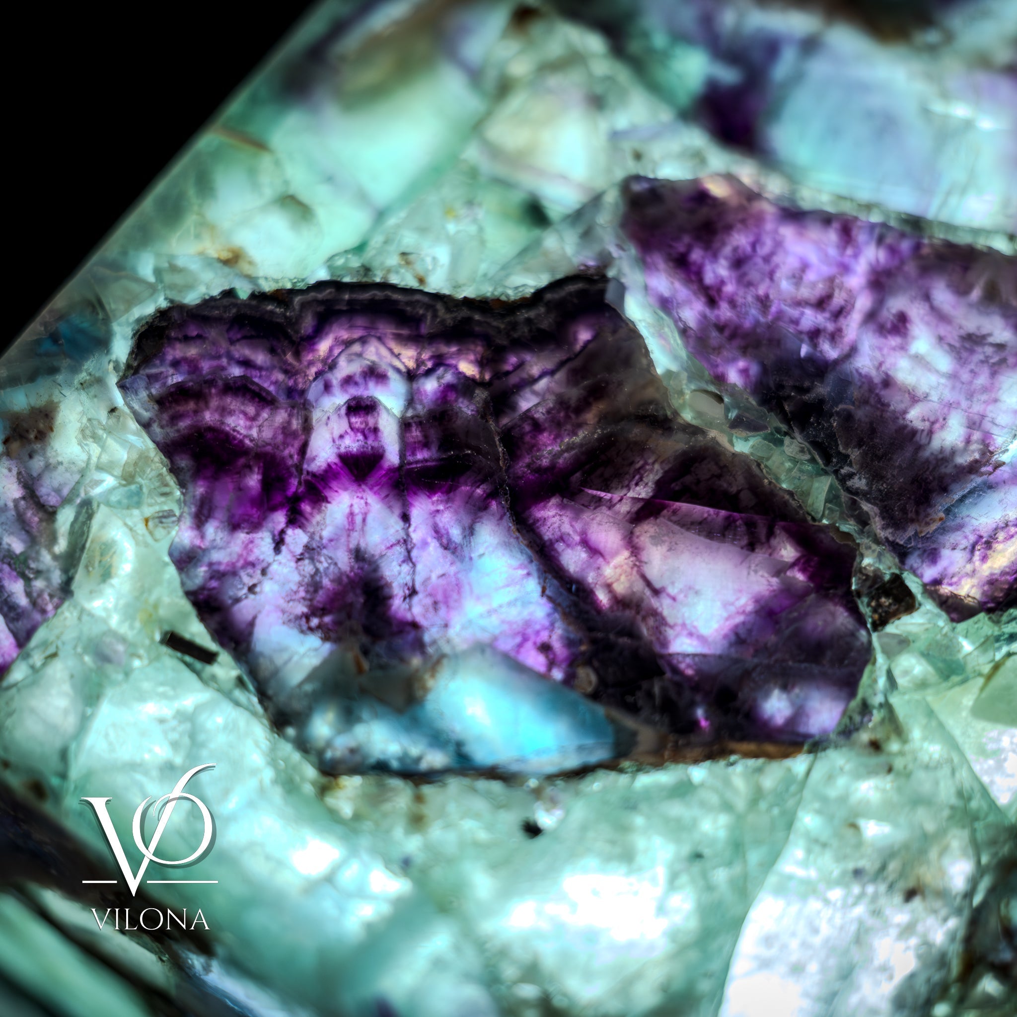 Fluorite Crystal Table Lamp - 24" Tall, 8x8" - Square Closed Top by Vilona Onyx - product image 4 for Resin Society