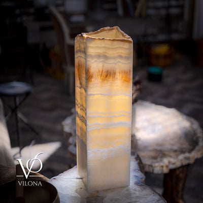 Golden Cloud Onyx Square Table Lamp 20" Tall, x 6"x 6" Square (Medium #4)